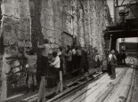 A5_Arbeiter_an_der_Mauer